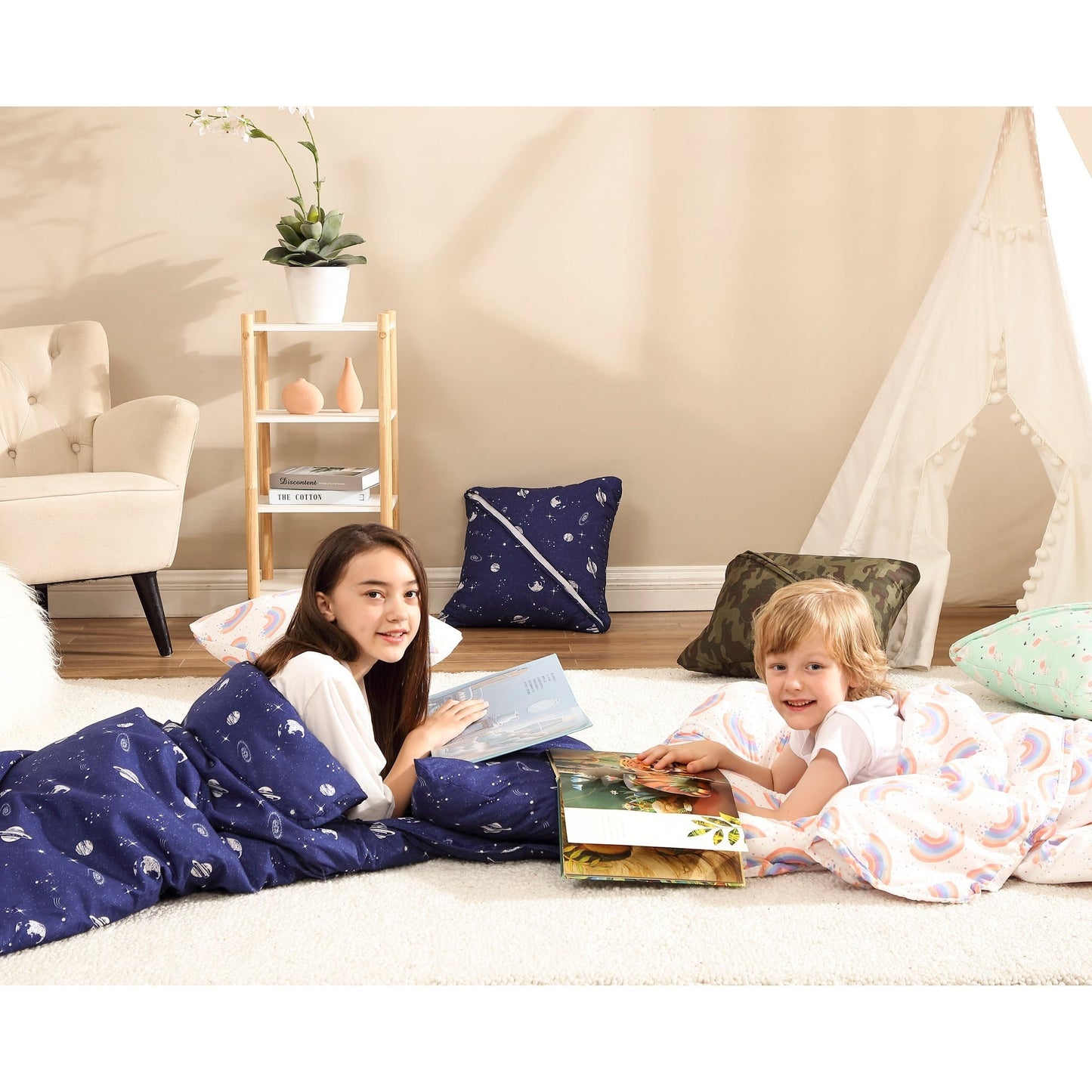 Tappetino per pisolino pieghevole con stampa mimetica verde Brielle Home e cuscino attaccato