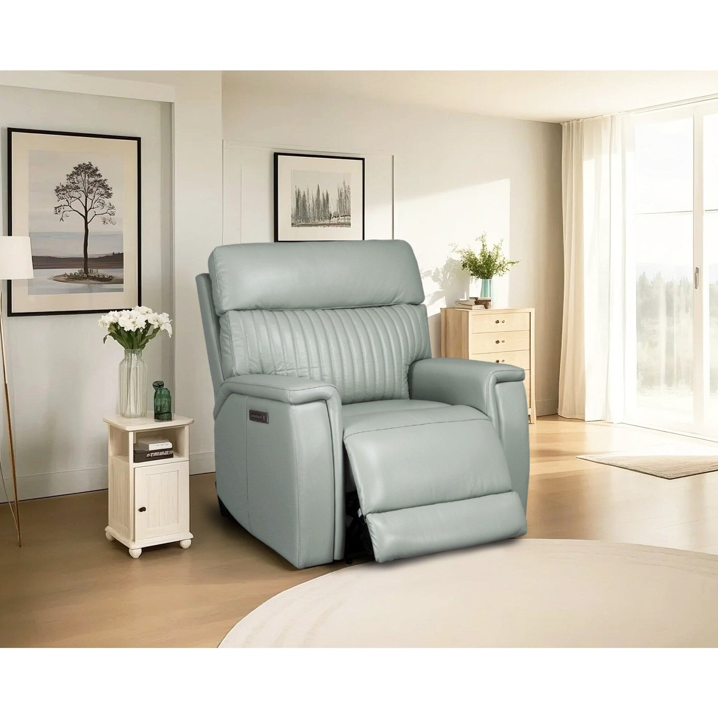 Poltrona reclinabile elettrica Zero Gravity in pelle con poggiatesta e supporto lombare elettrici, porta USB e USB-C