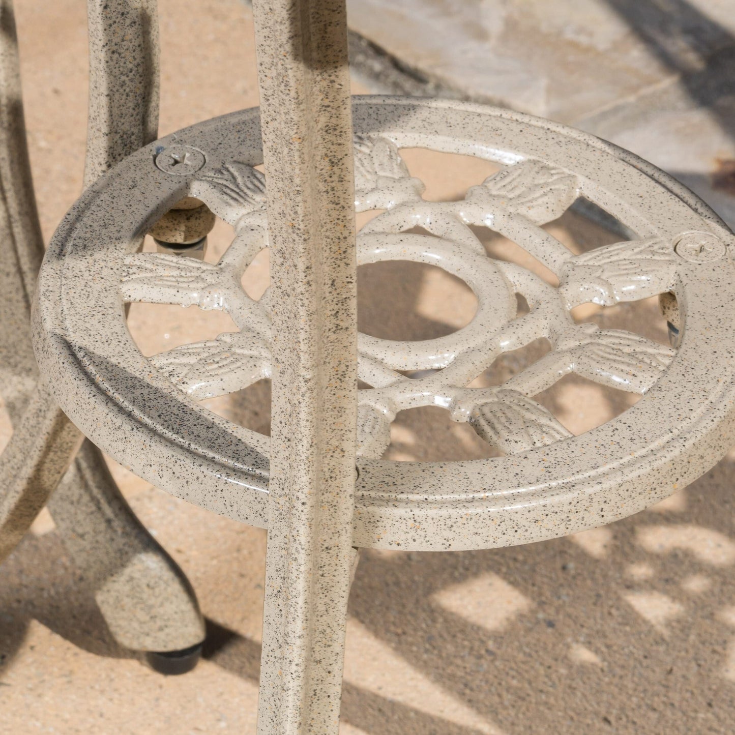 Set da bistrot Nassau Sand di Christopher Knight Home