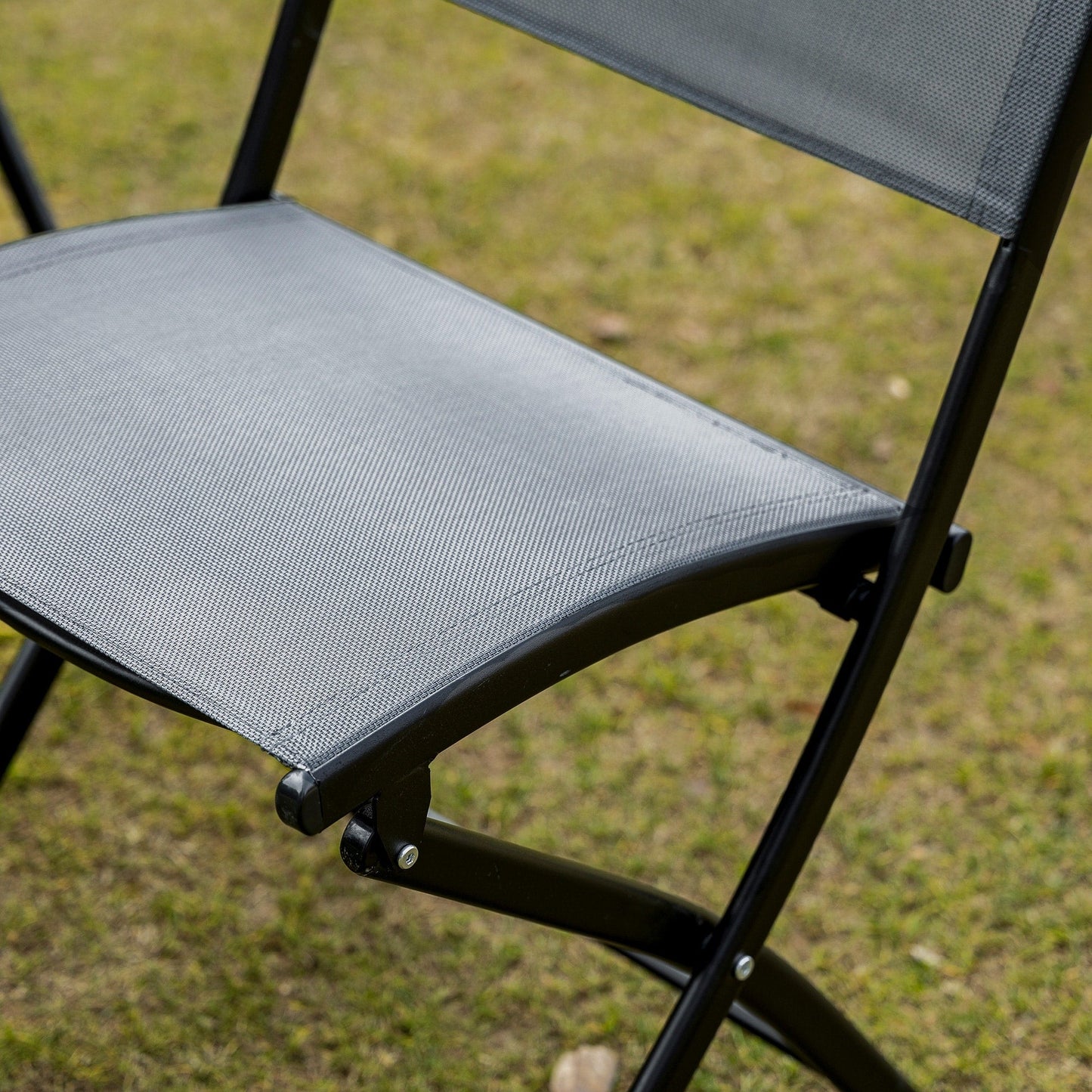 Outsunny Set da giardino bistrot 3 pezzi, set da pranzo pieghevole per esterni con piano in vetro, 2 sedie pieghevoli, struttura in acciaio