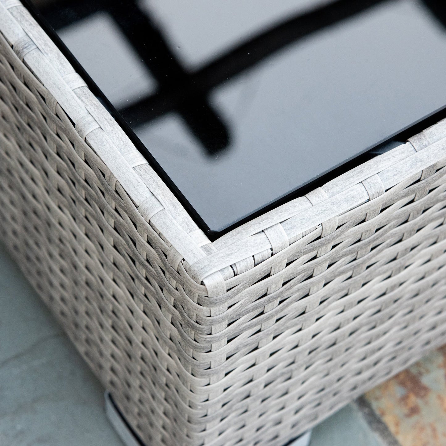 Outsunny Set di 4 divani in rattan sintetico e vimini per patio, mobili da giardino per esterni, 6 posti, adatti a tutte le stagioni