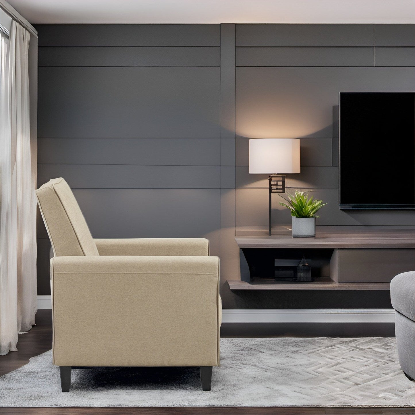 Poltrona reclinabile Pushback: seduta compatta per home theater con braccioli e poggiapiedi regolabile, perfetta per piccoli spazi