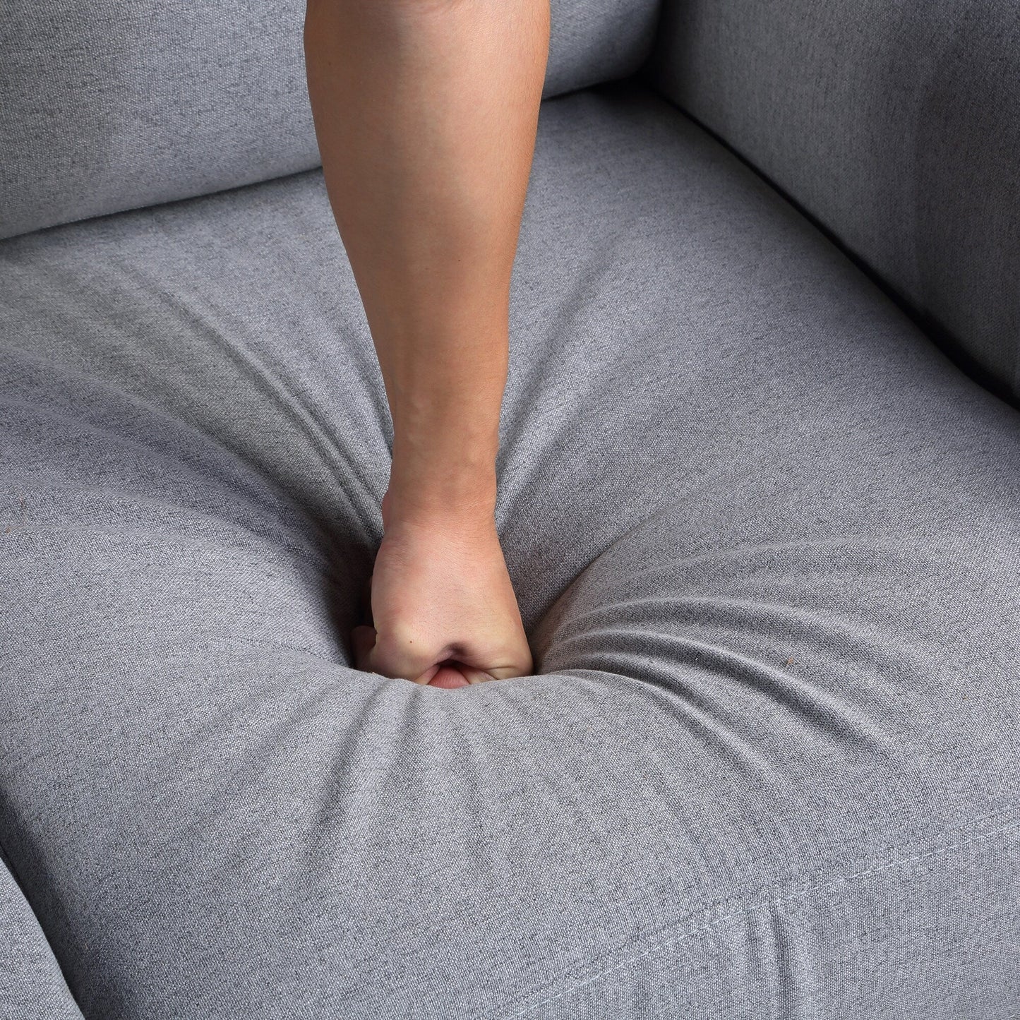 Divano a due posti moderno rivestito in lino Roomfitters, divano compatto a 2 posti per soggiorno o ufficio elegante