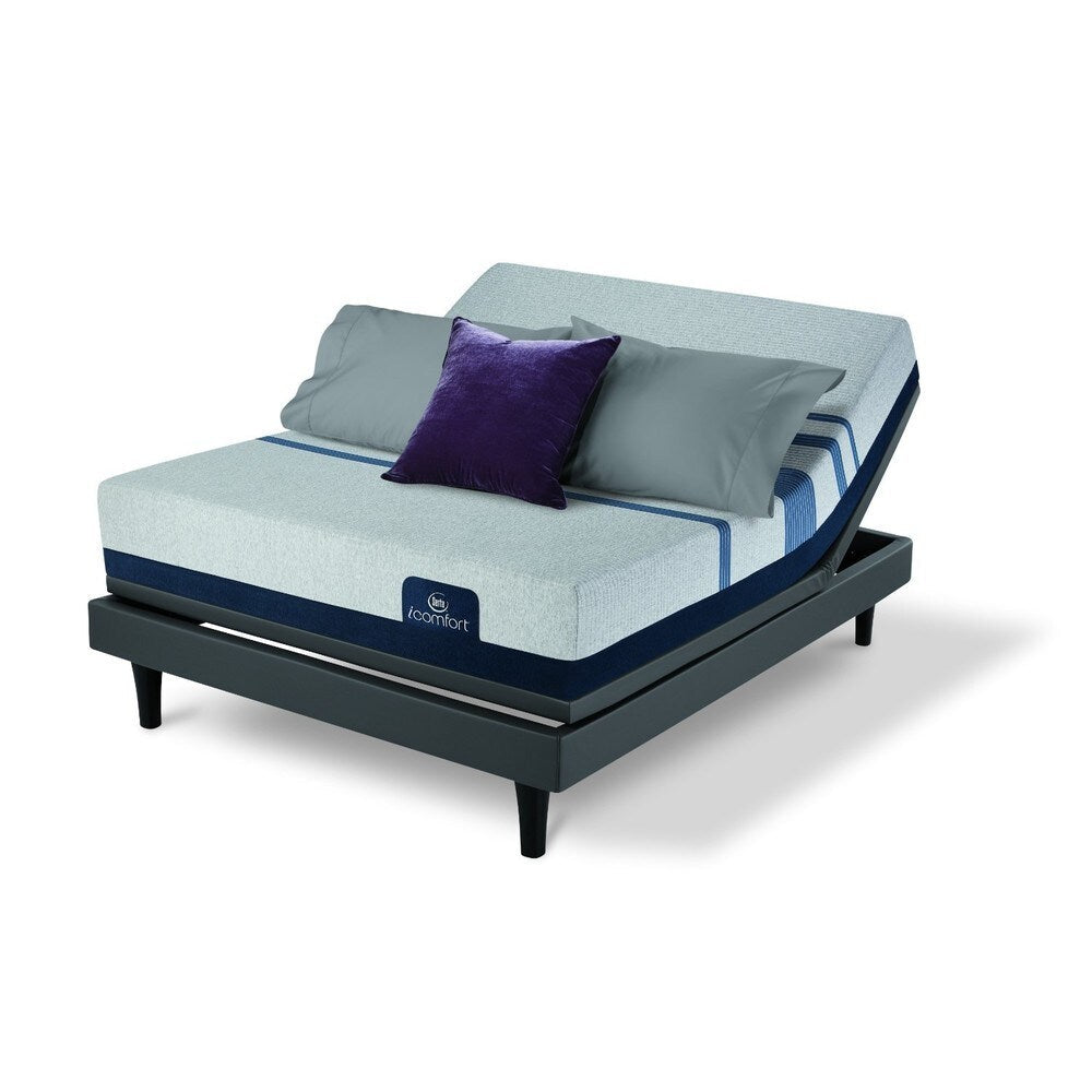 Materasso in memory foam Serta iComfort Blue 300 da 11 pollici e set letto regolabile