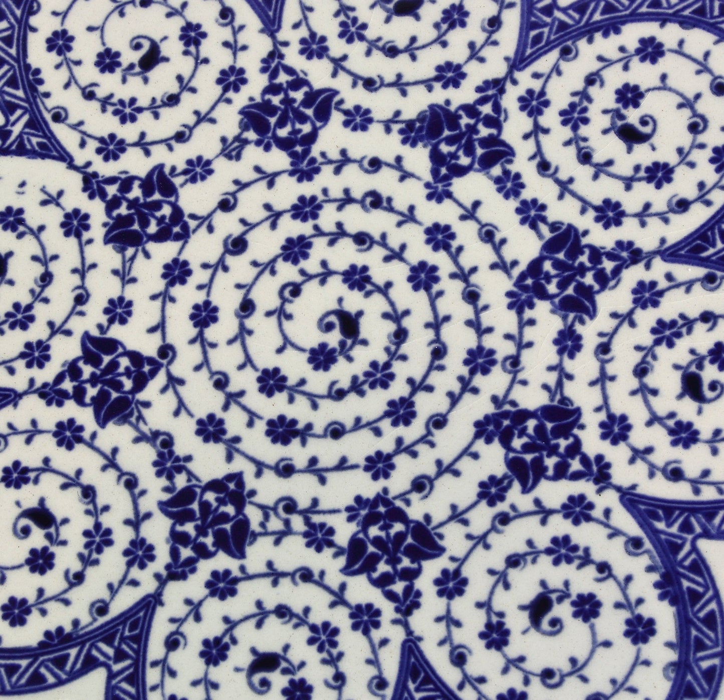 Sottopentola smerlato decoro a mano in ceramica