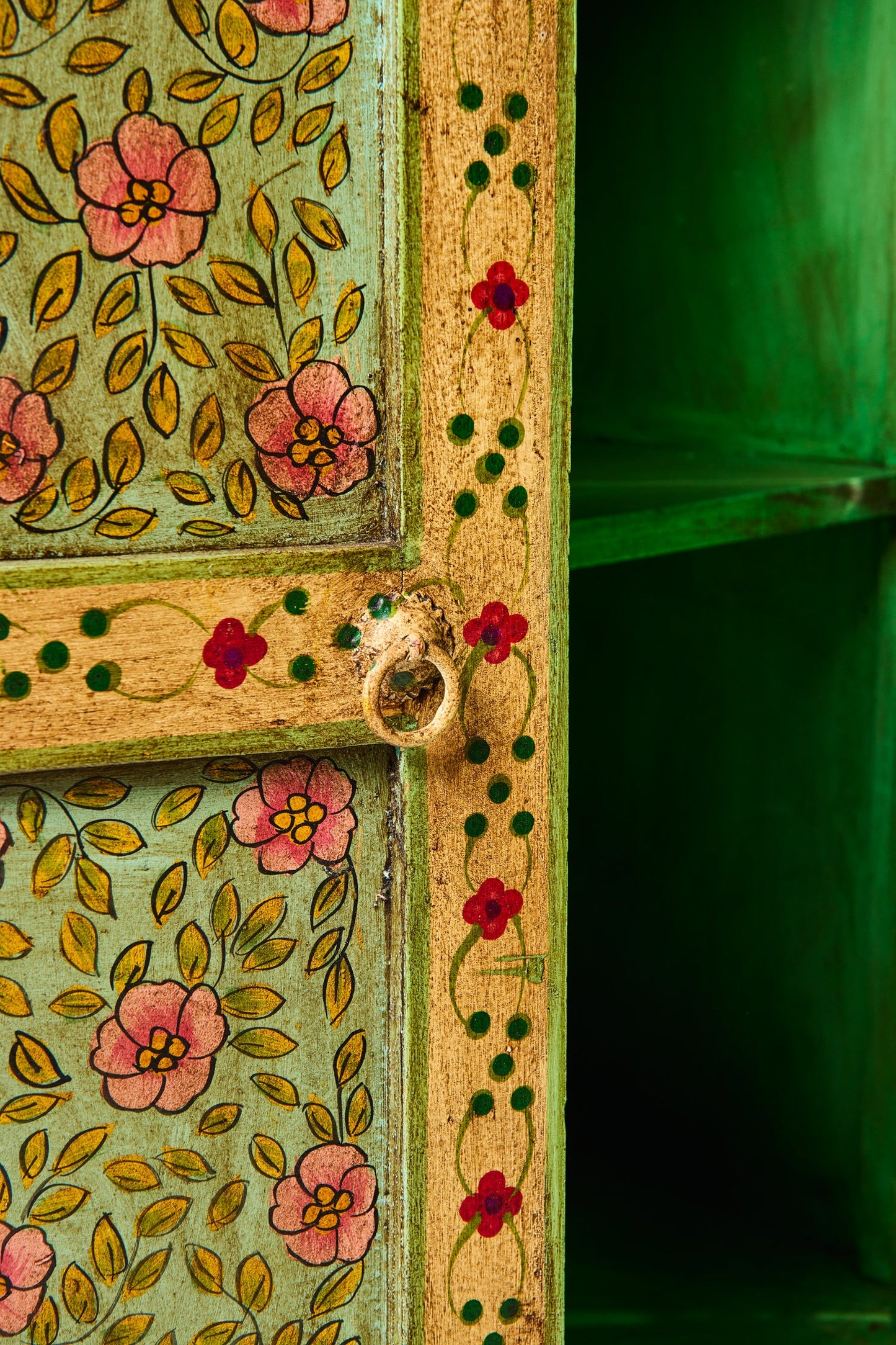 Frida - Credenza Due Sportelli Decor A Mano Verde E Gialla