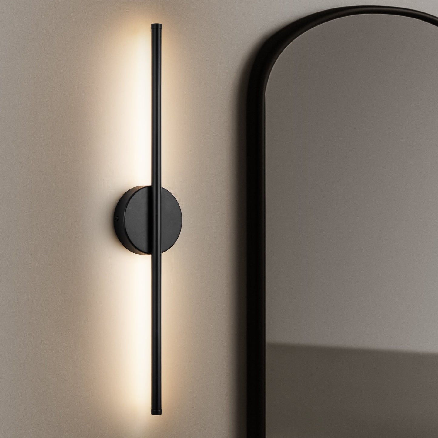 Applique da parete moderna a striscia lineare lunga nera/oro/nichel, dimmerabile, con luce LED per il bagno
