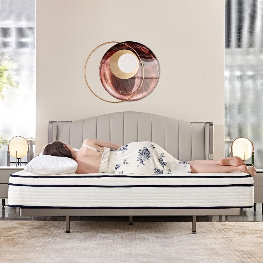 Materasso a molle insacchettate indipendenti in memory foam gel da 10 pollici in una scatola