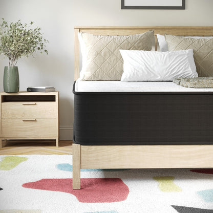 Materasso ibrido in schiuma premium e molle insacchettate in una scatola