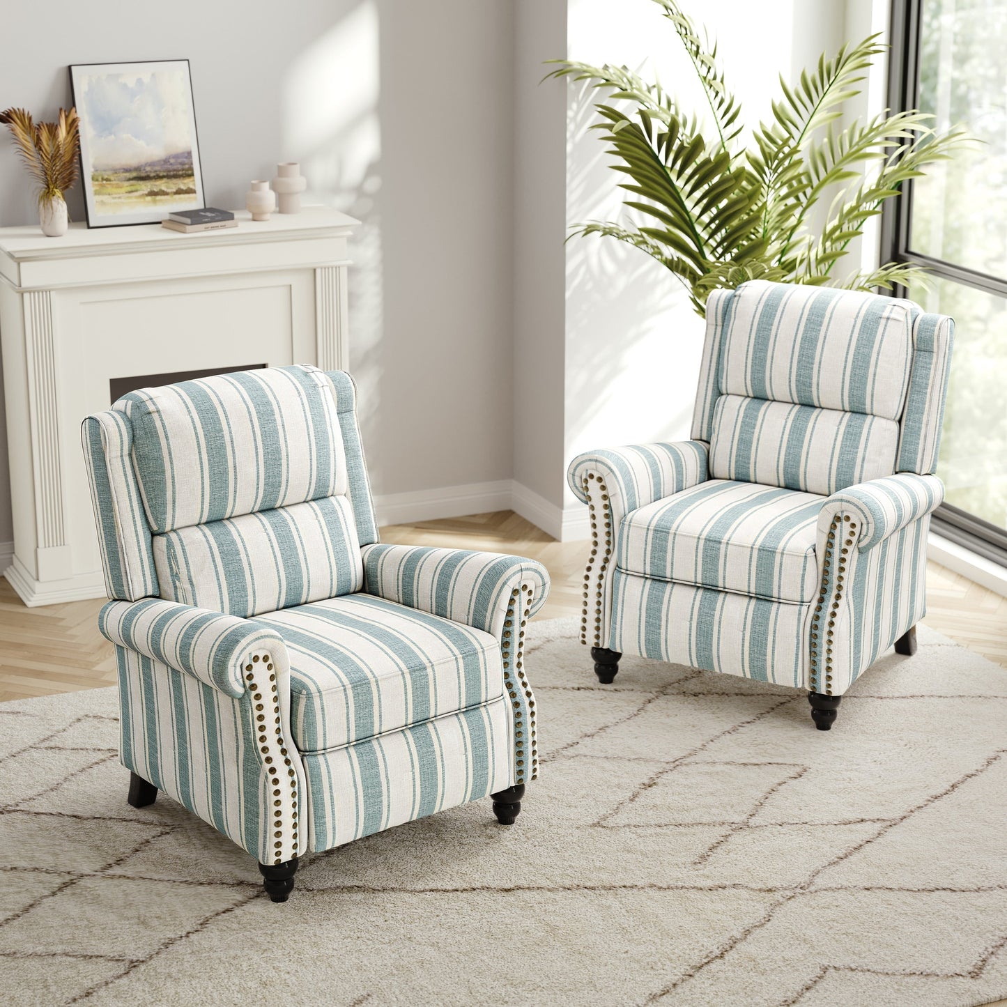 Set di 2 poltrone reclinabili imbottite con schienale a spinta e borchie