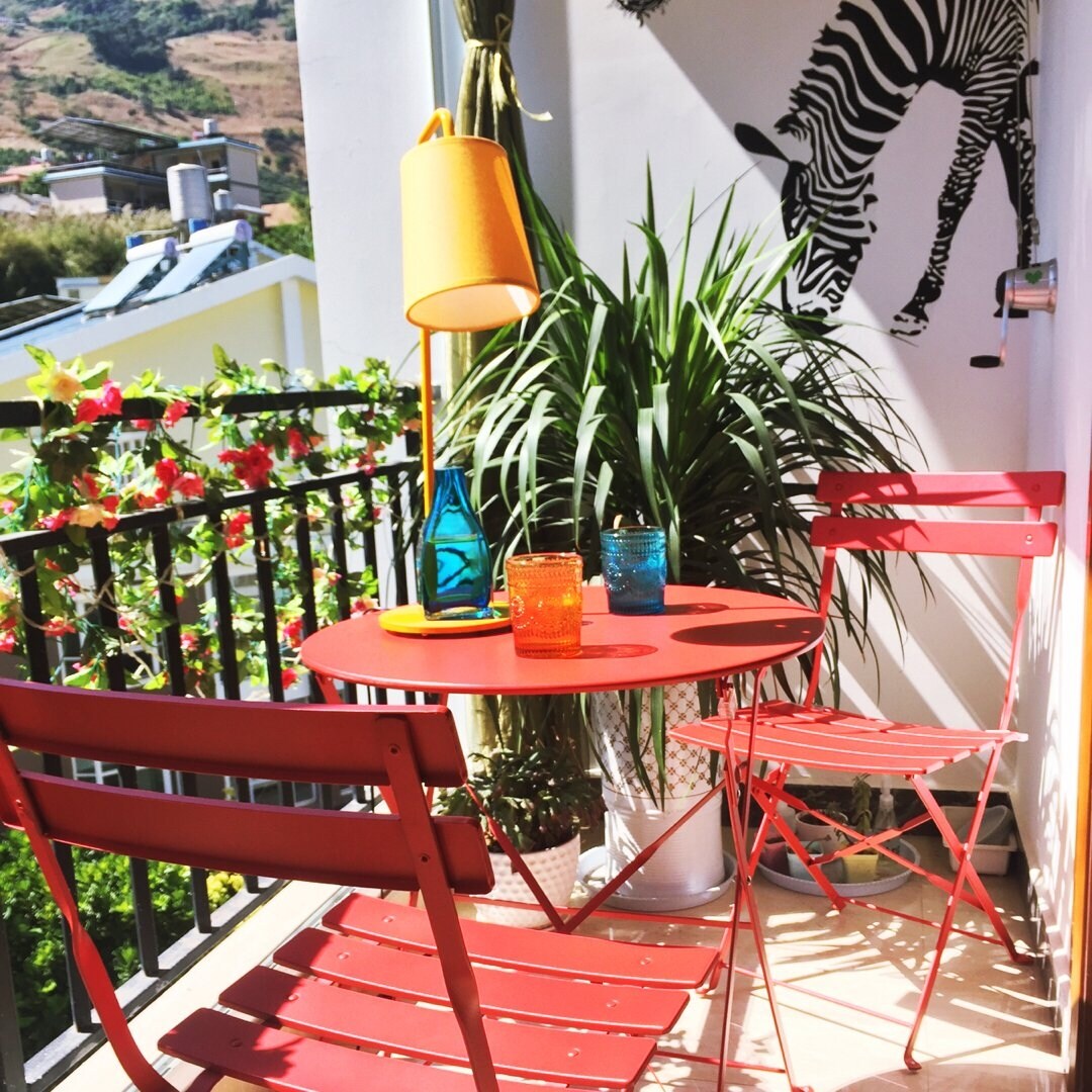 Set da bistrot per patio in acciaio di alta qualità da 3 pezzi Clihome Outdoor