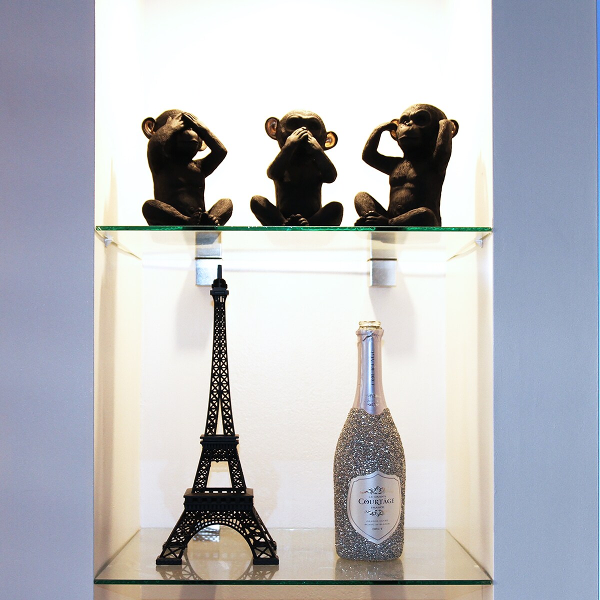 3 scimmie sagge parlano, non vedono, non vedono il male, set di 3 pezzi in resina nera e oro