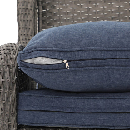 Sedie girevoli da esterno in vimini a 360 gradi con tavolo quadrato