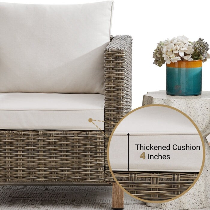 Gruppo di posti a sedere per esterni da 4 persone con cuscini