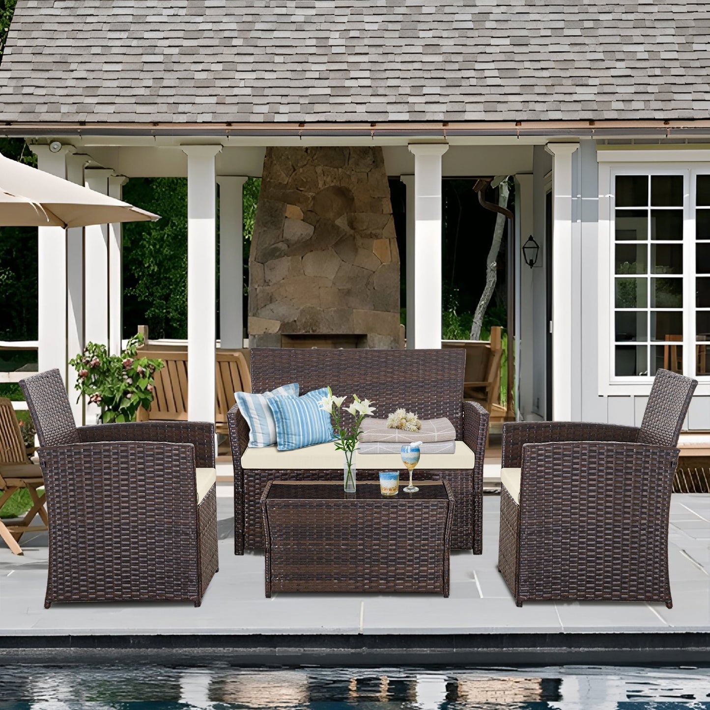 Set da conversazione in vimini per patio, 4 pezzi, divano, sedia e seduta in rattan