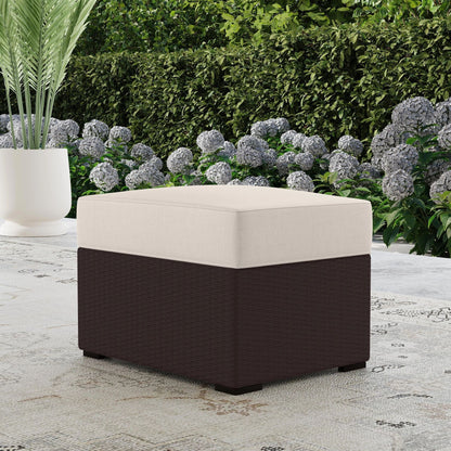 Set di 4 poltrone e pouf da esterno in rattan Palm Springs con cuscini di Homestyles