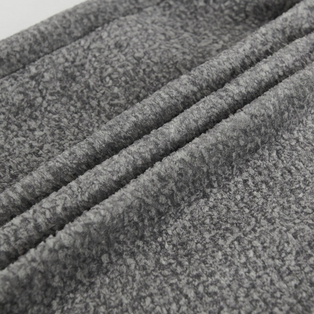 Divano a 4 posti con cuscini di seduta in pura spugna e poggiapiedi staccabile, include 3 cuscini decorativi