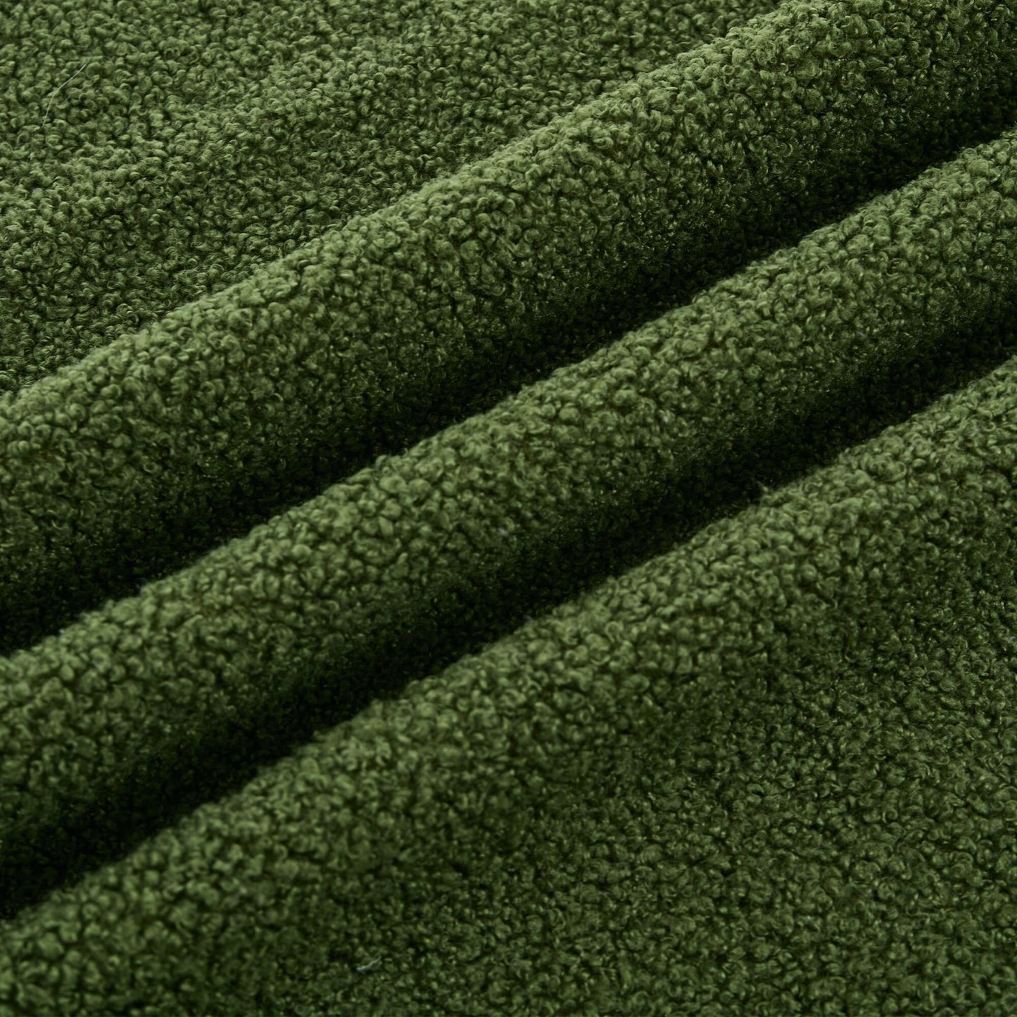 Poltrona singola da 42,5 con poggiapiedi mobile a forma di mezzaluna