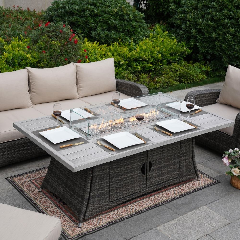 Set di divani da esterno in vimini da 5 pezzi con tavolo con braciere in alluminio