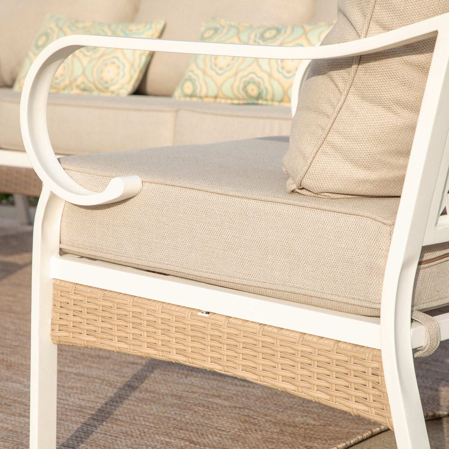 MAISON ARTS Set di mobili da giardino a 5 posti, 2 sedie imbottite in metallo, 1 divano a 3 posti con tavolino da caffè marmorizzato