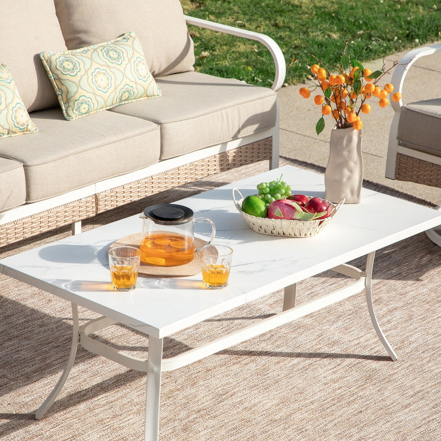 MAISON ARTS Set di mobili da giardino a 5 posti, 2 sedie imbottite in metallo, 1 divano a 3 posti con tavolino da caffè marmorizzato