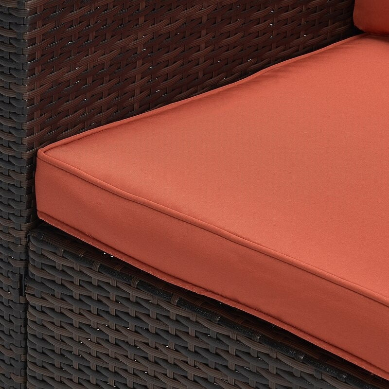 Set di mobili da conversazione in vimini da 5 pezzi per patio