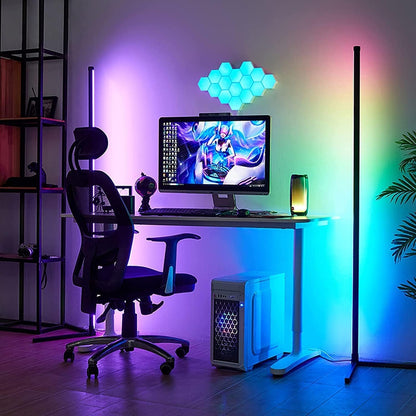 Lampada da terra minimalista a LED con angolo in metallo RGB da 55 cm