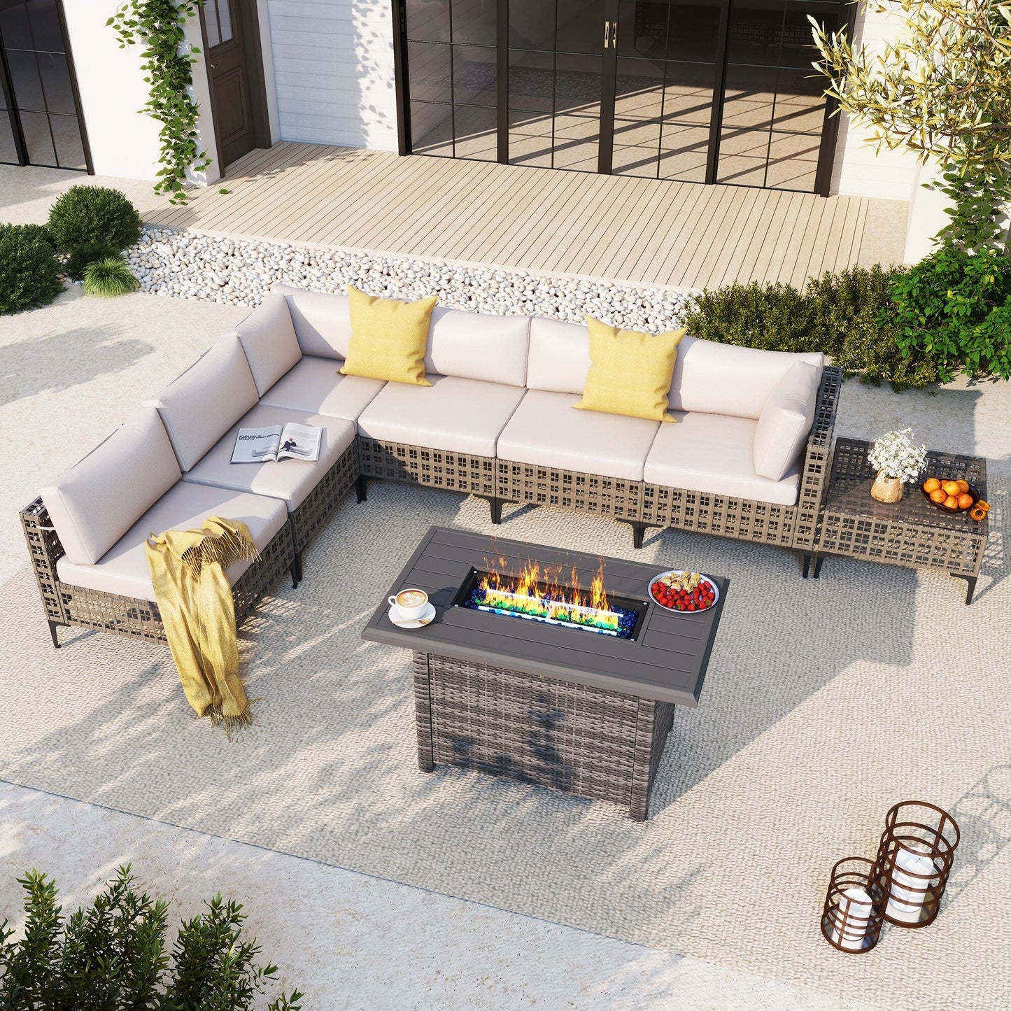 Gruppo di posti a sedere componibili per esterni da 6 persone con braciere