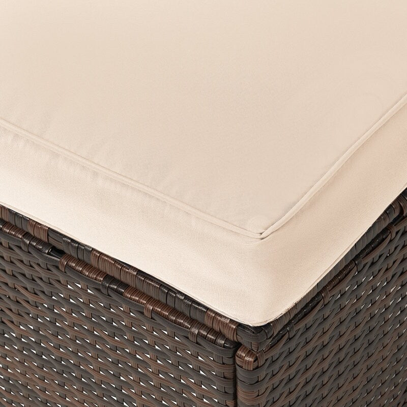 Set da conversazione in vimini per esterni da 6 pezzi