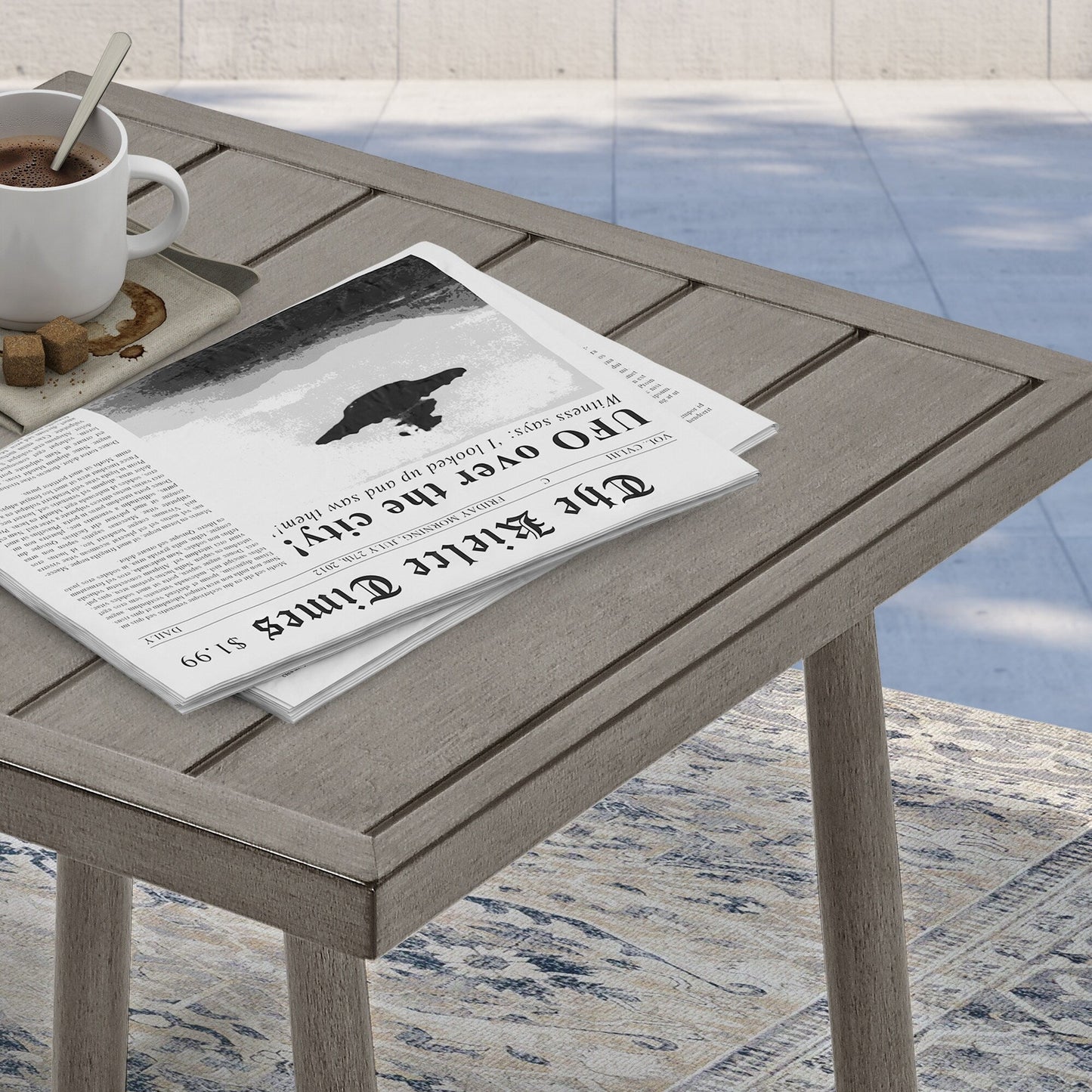 Set da conversazione in alluminio da 7 pezzi per patio, divano a due posti con pouf e tavolino da caffè