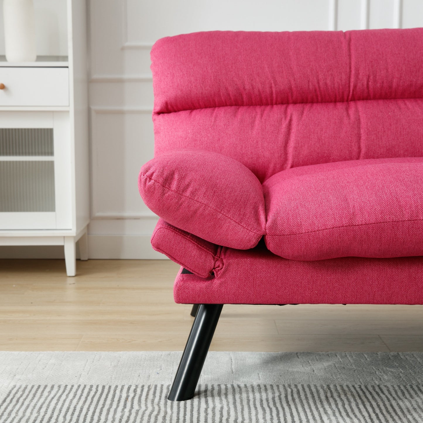 Divano a due posti in tessuto Teddy 70.08 con cuscini spessi, gambe in metallo e capacità di peso di 600 libbre