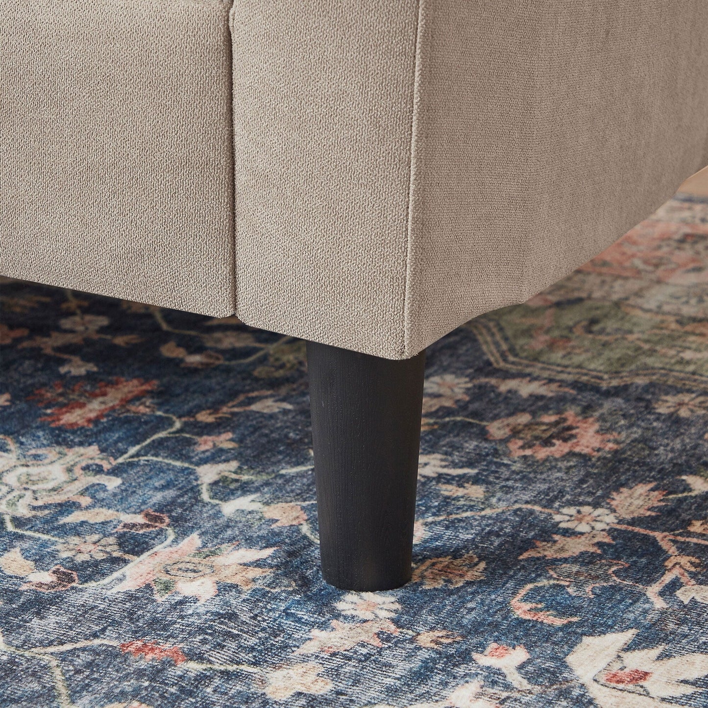 Divano letto imbottito estraibile 76.18 con chaise longue contenitore