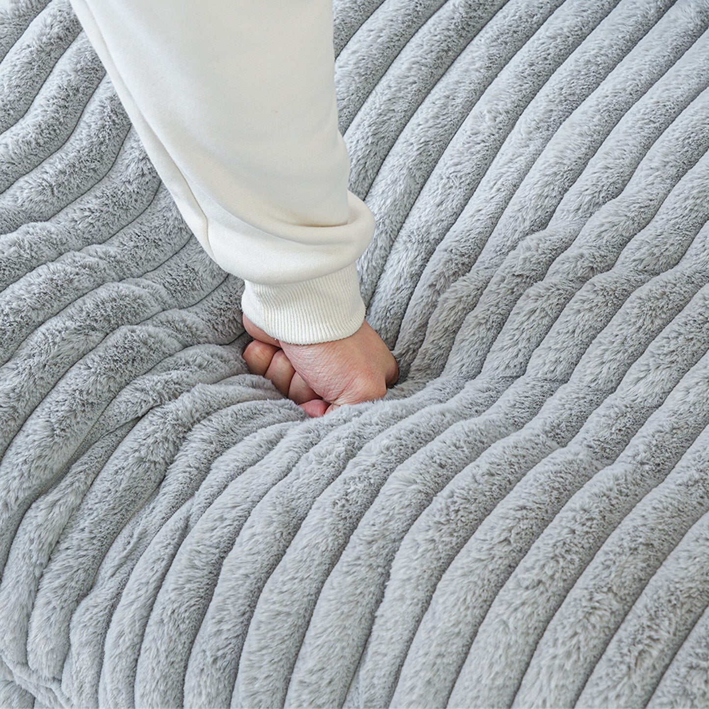 Divano a due posti in tessuto di peluche da 78''