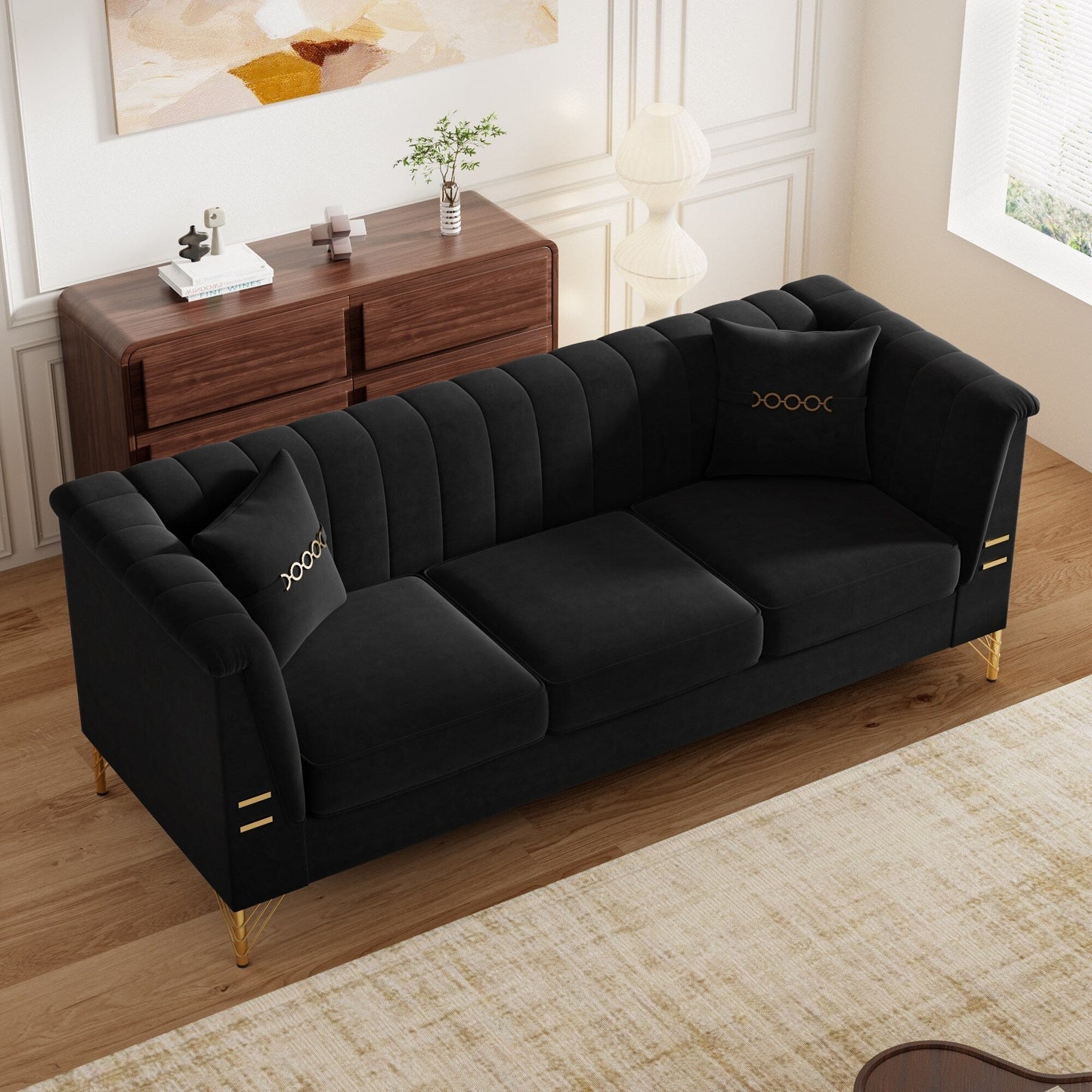 Divano moderno in velluto a 3 posti 82.67, schienale capitonné con canali verticali, gambe in metallo dorato, stile Chesterfield