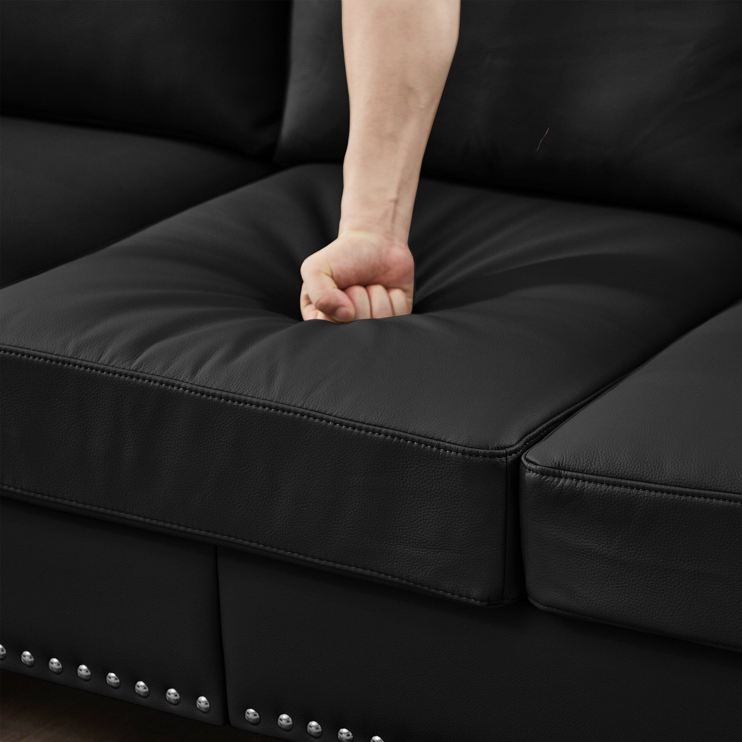 Divano in pelle classica 83 - Divano a 3 posti in vera pelle di mucca con finiture a borchie, rivestimento in similpelle resistente