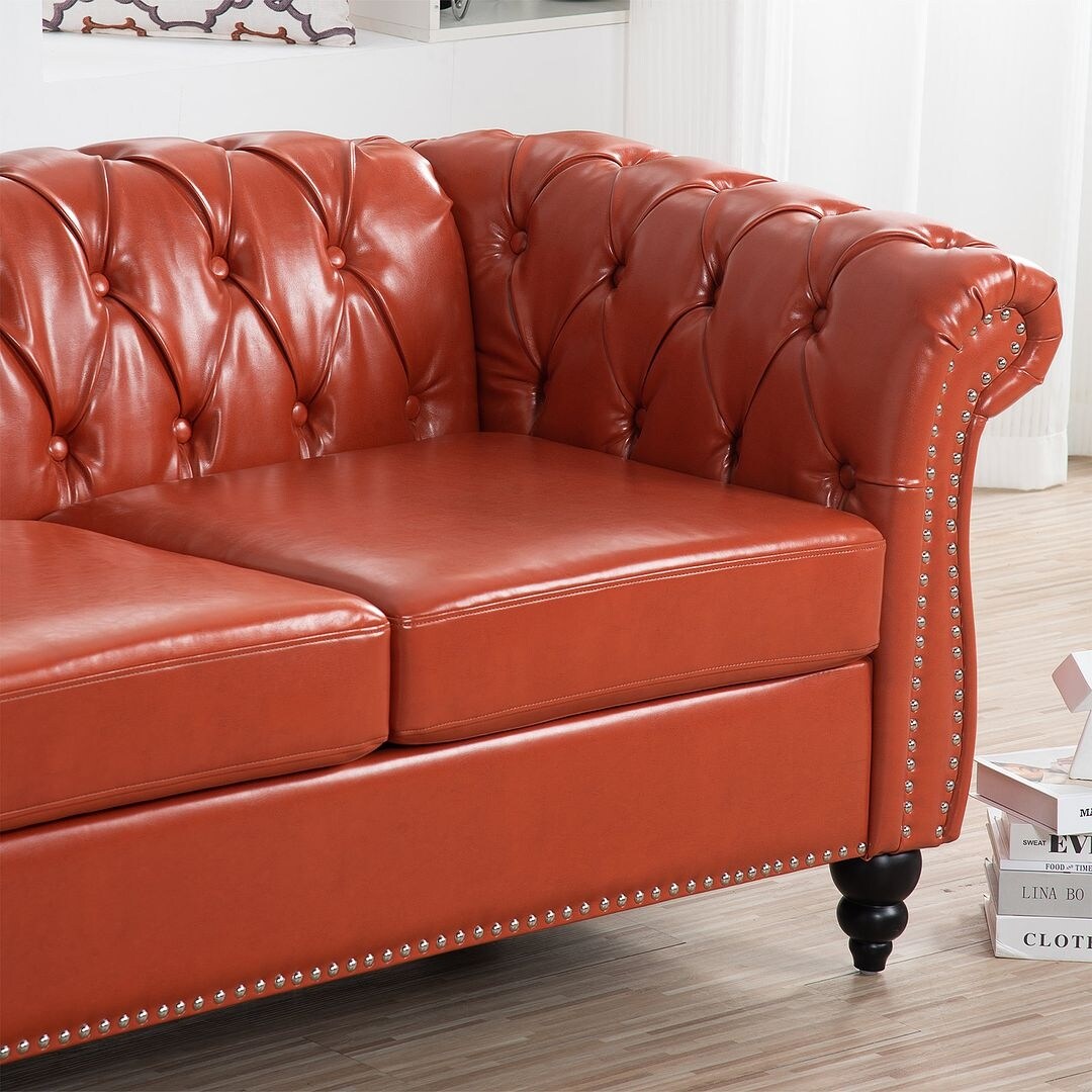 Divano Chesterfield in similpelle trapuntato da 84,65 pollici con braccioli arrotolati