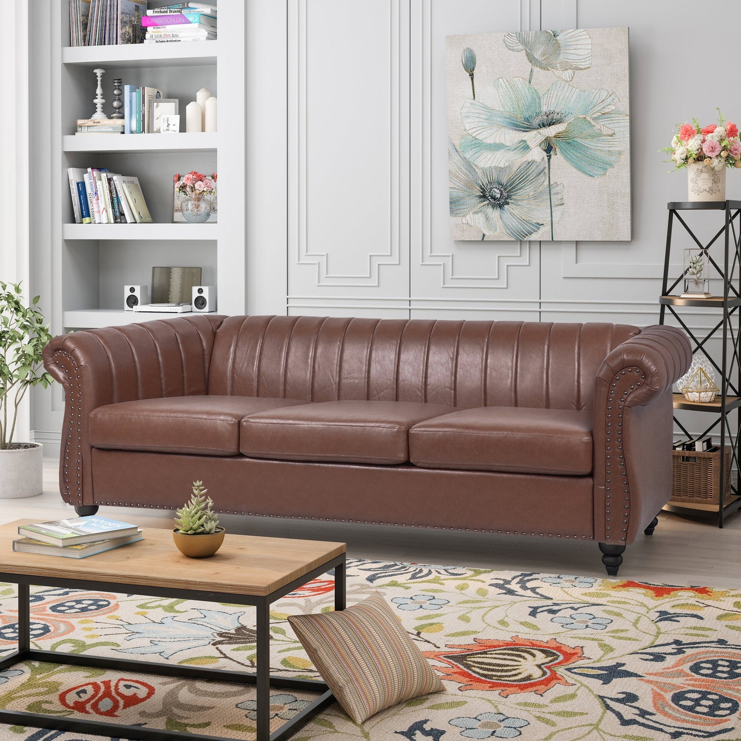 Divano Chesterfield a tre posti con braccioli arrotolati in PU da 84''