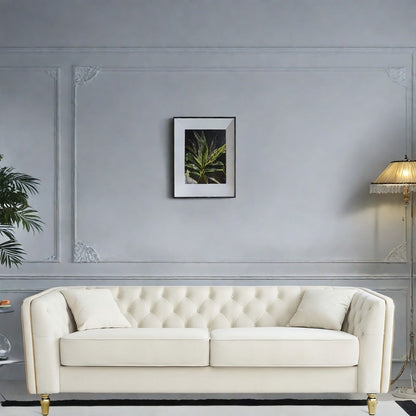 Divano moderno classico a 3 posti in velluto a coste 87.01 con struttura in legno di pino massello, include 2 cuscini decorativi