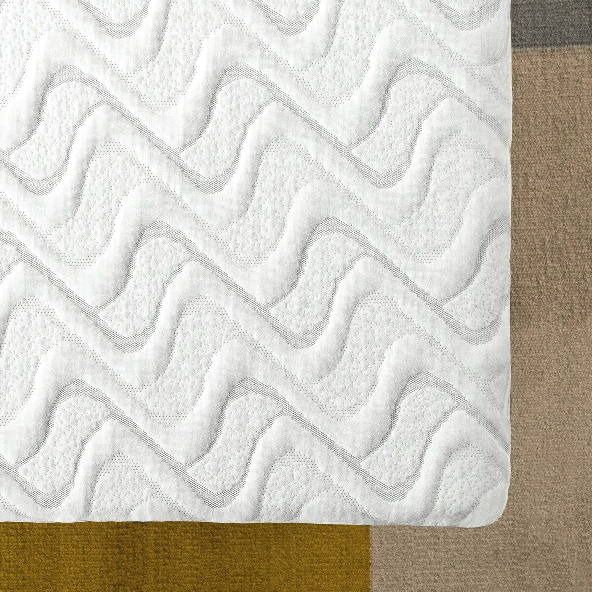 Materasso in memory foam gel da 9 pollici di Crown Comfort