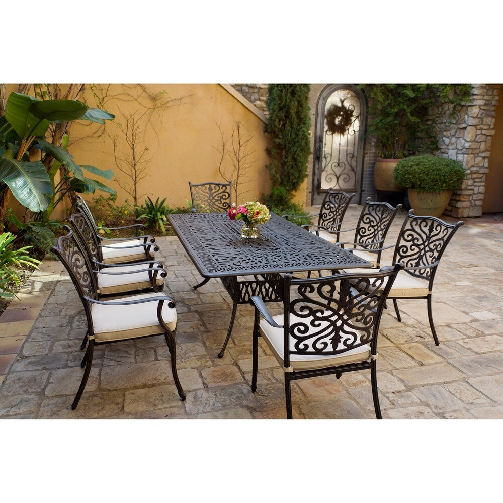 Set da pranzo da patio da 9 pezzi con cuscini e tavolo da pranzo rettangolare da 44 x 84''