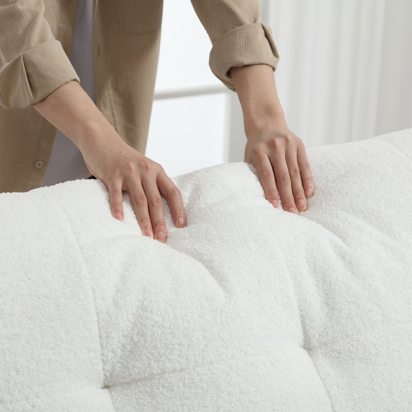 Divano a 2 posti in tessuto da 96,46'' con comodo design imbottito e stile nuvola, piedini in plastica, per soggiorno e appartamento