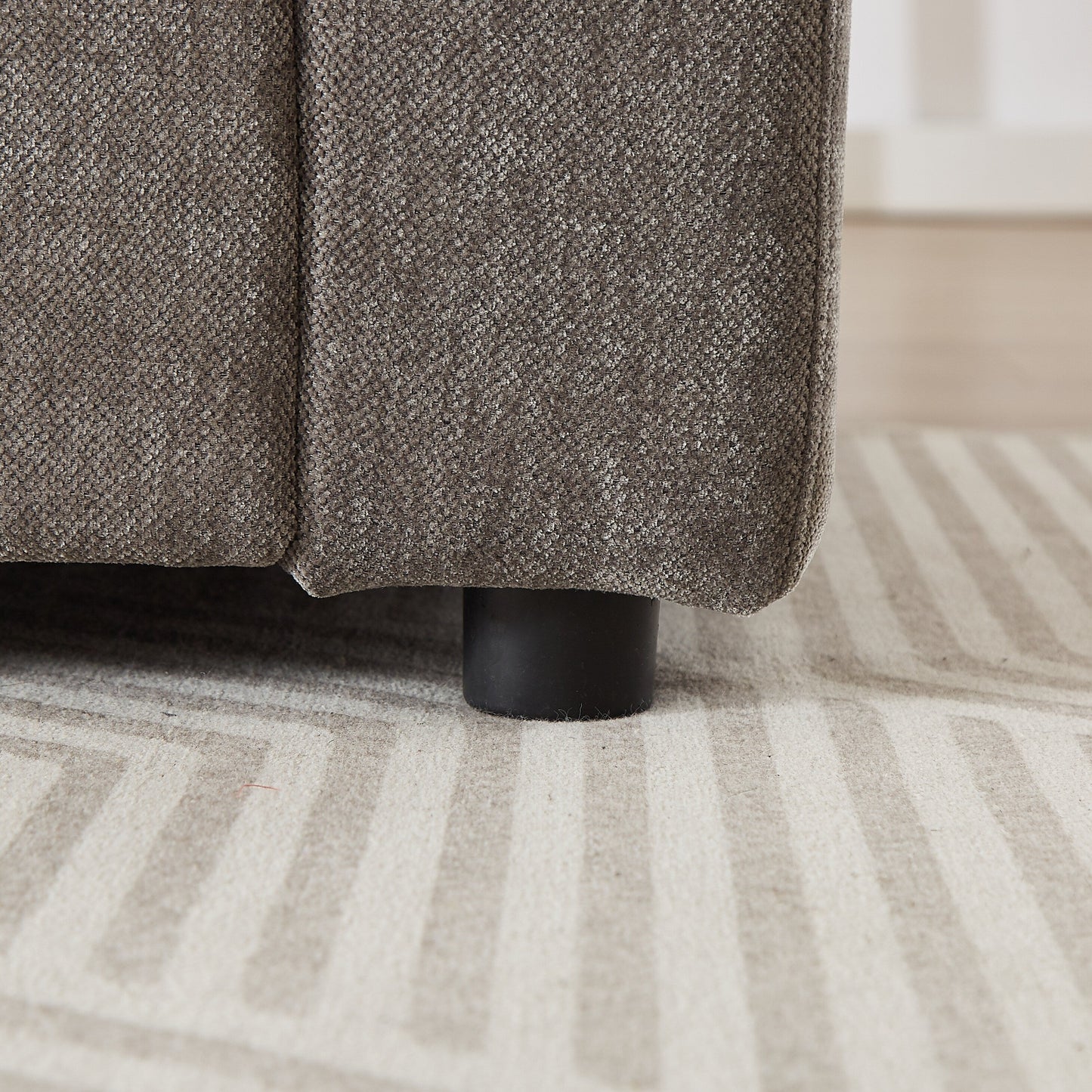 Divano moderno classico a 3 posti in tessuto 99.2, struttura in legno massello e imbottitura in morbida nuvola