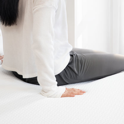 Materasso in memory foam con infuso di tè verde SoftNest Calma Collection da 8 pollici