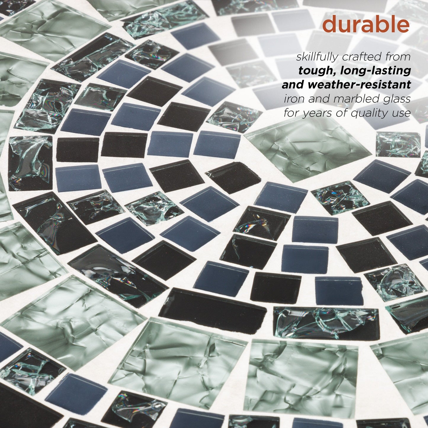 Set da bistrot da 3 pezzi per interni/esterni con mosaico in vetro marmorizzato Alpine Corporation, tavolo pieghevole e sedie, sedute per patio