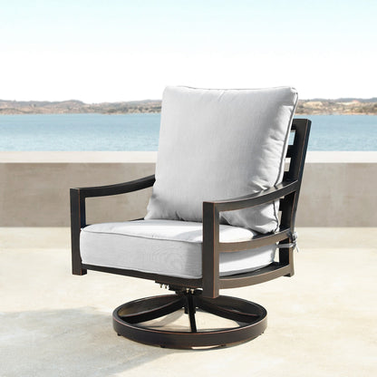 Set da tavolo per fuoco in alluminio da 44 pollici con quattro bracci girevoli e accessori