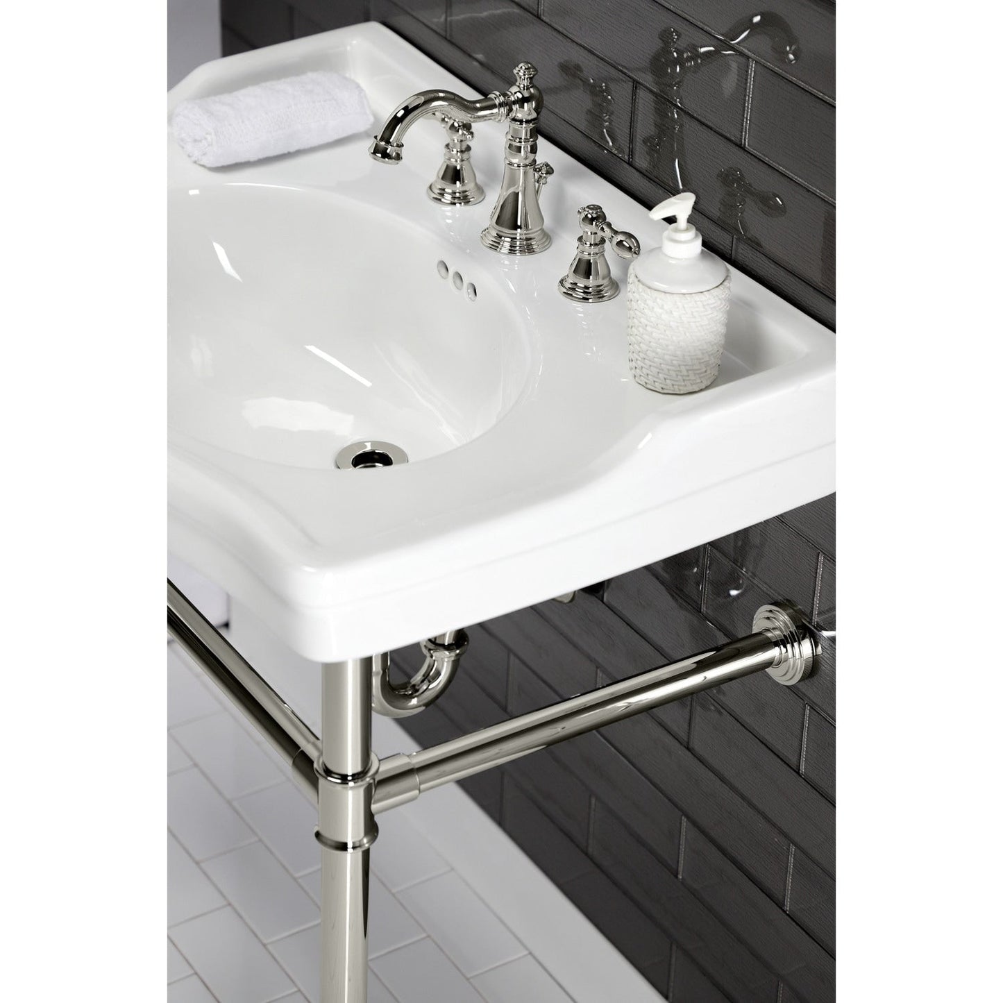 Rubinetto per bagno diffuso classico americano