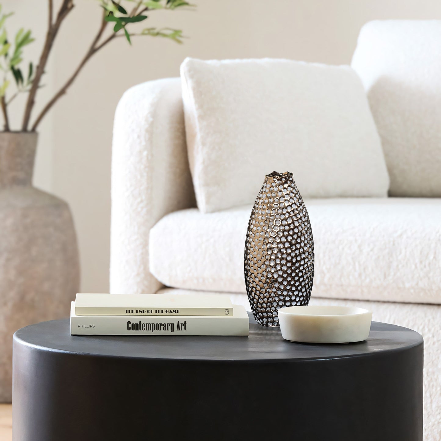 Vaso alto in terracotta antica con fossette color oro (singolo)