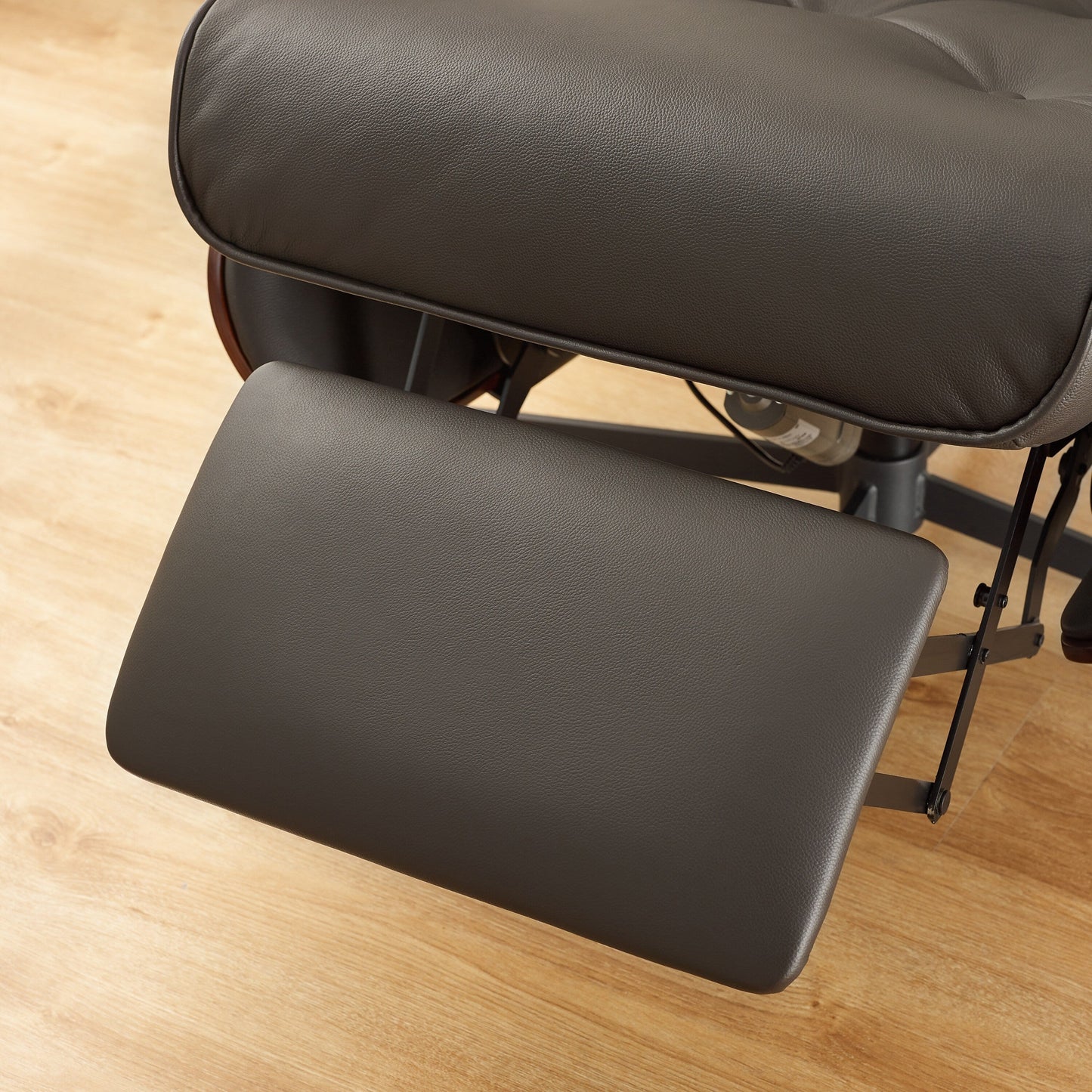 Poltrona reclinabile Art Leon Mid-Century Modern in vera pelle