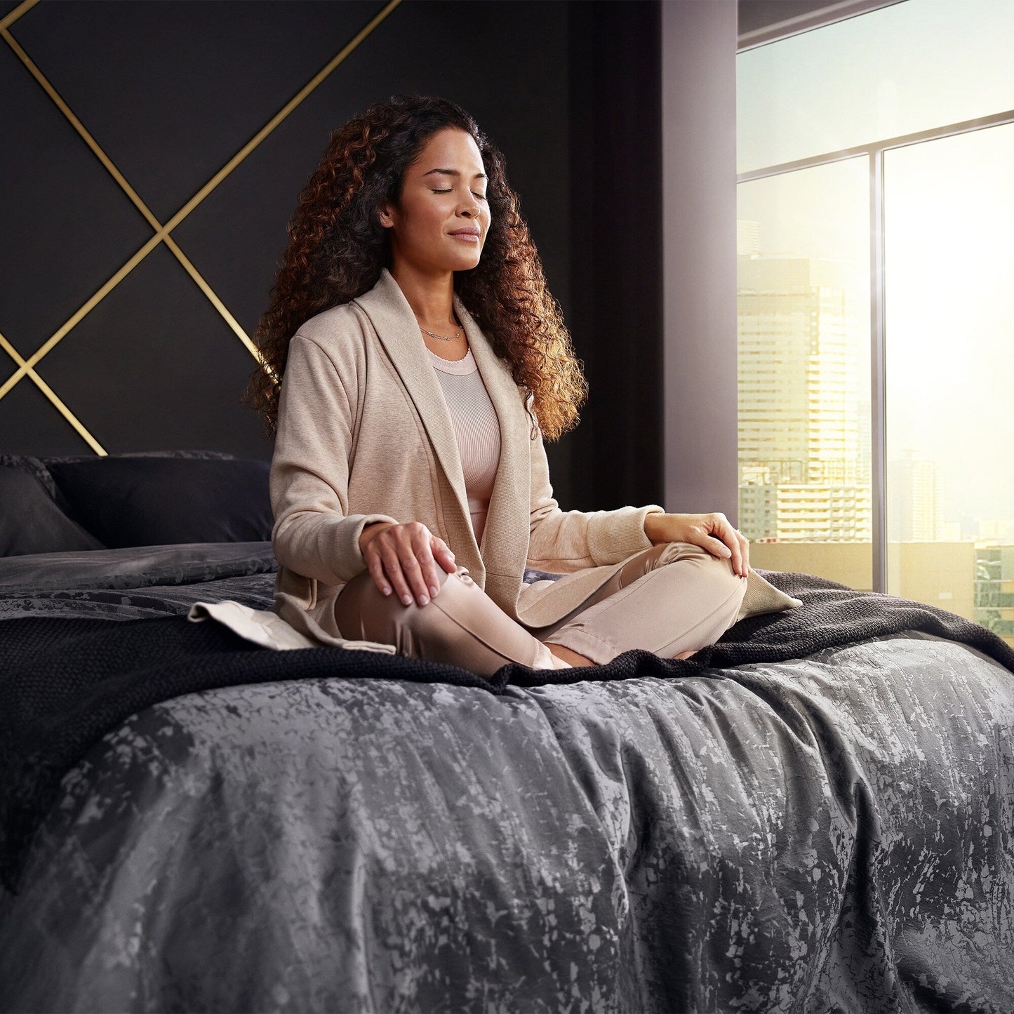 Materasso Beautyrest Black K-Class 16.5 Plush Pillow Top