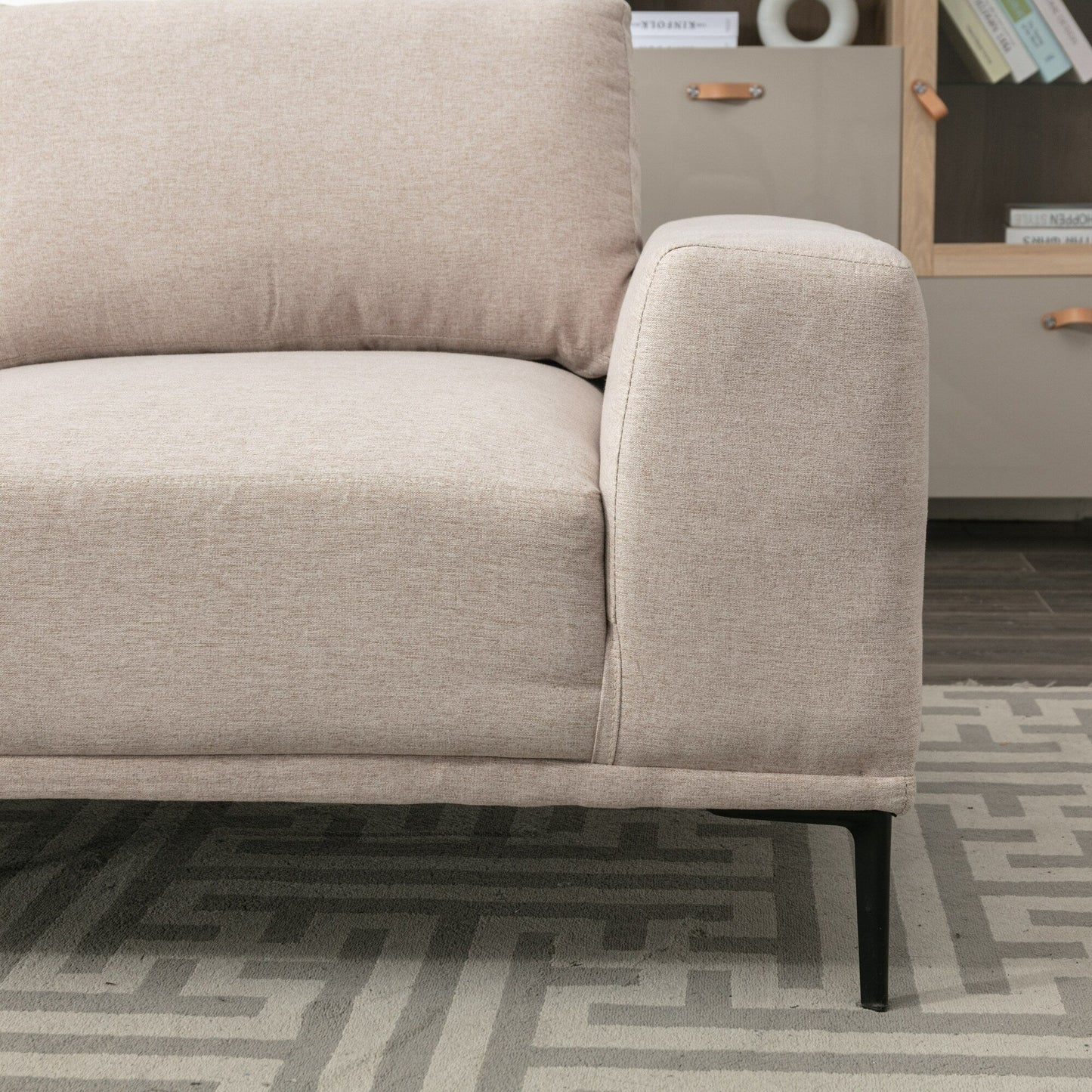 Divano moderno in tessuto beige da 74,8'' a 2 posti con gambe in ferro e comodi cuscini, per soggiorno, appartamento, camera da letto